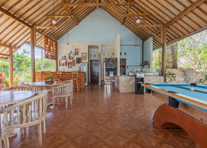 Lodge Ume Sari Nusa