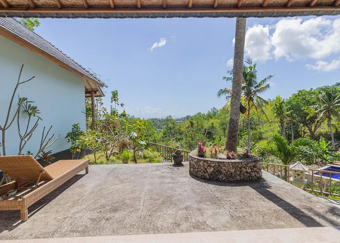 Ume Sari Nusa Lodge