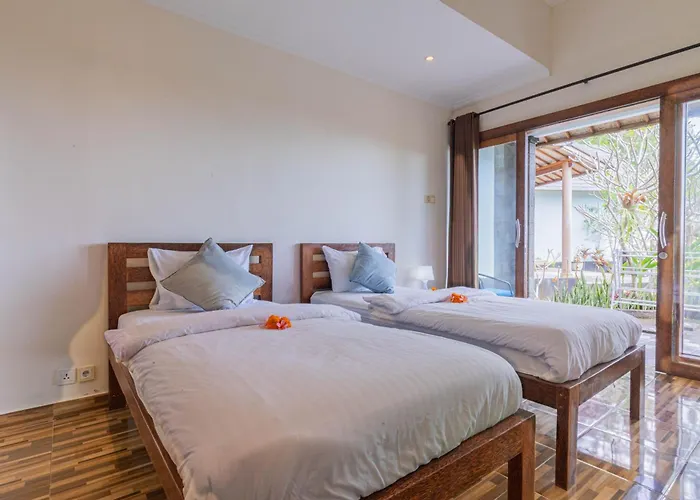 Ume Sari Nusa Lodge Batumadeg