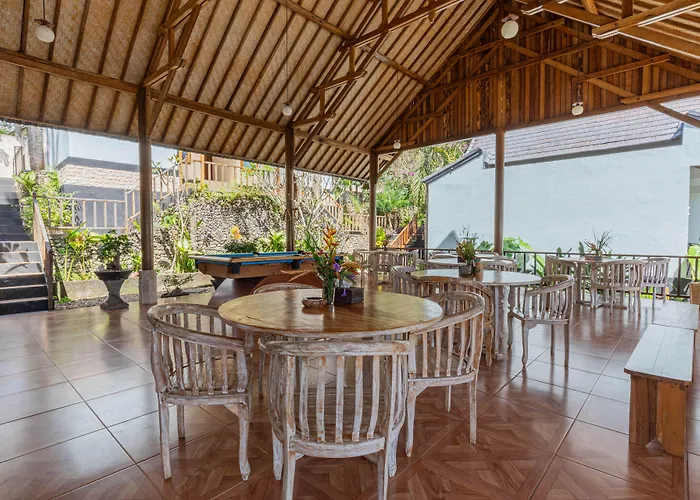 Ume Sari Nusa Lodge