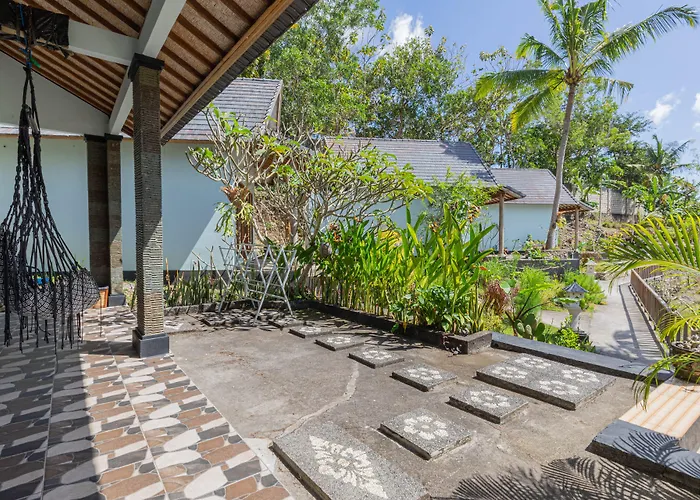 Ume Sari Nusa